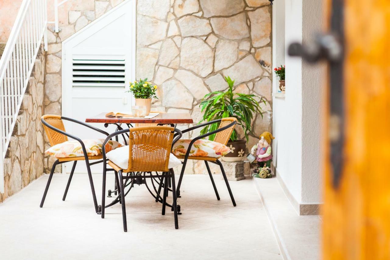 Guest House Mara Вела-Лука Екстер'єр фото