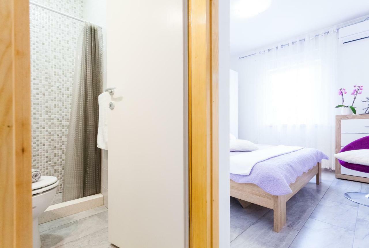 Guest House Mara Вела-Лука Екстер'єр фото