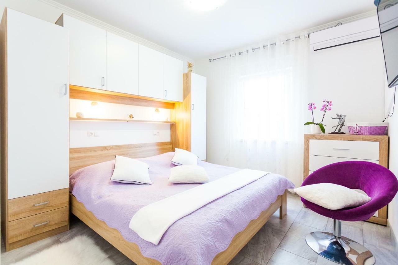 Guest House Mara Вела-Лука Екстер'єр фото