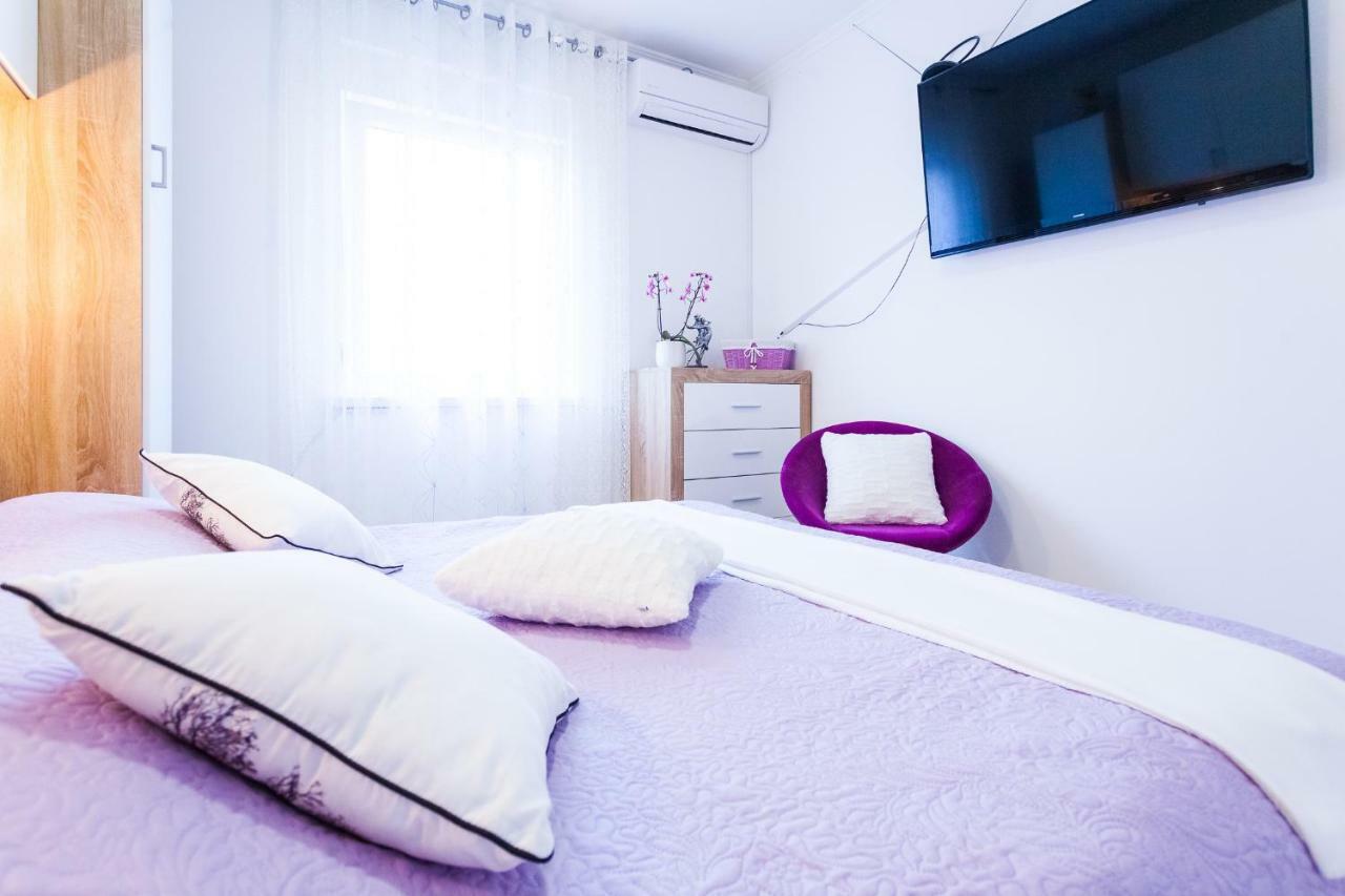 Guest House Mara Вела-Лука Екстер'єр фото