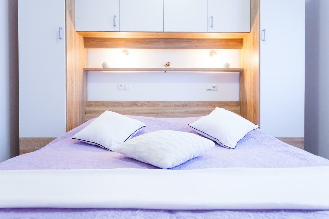 Guest House Mara Вела-Лука Екстер'єр фото